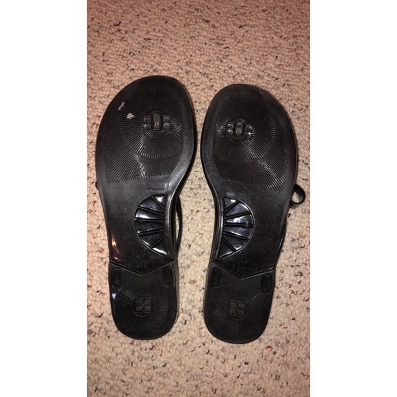 Sandals - Picture 2 of 3